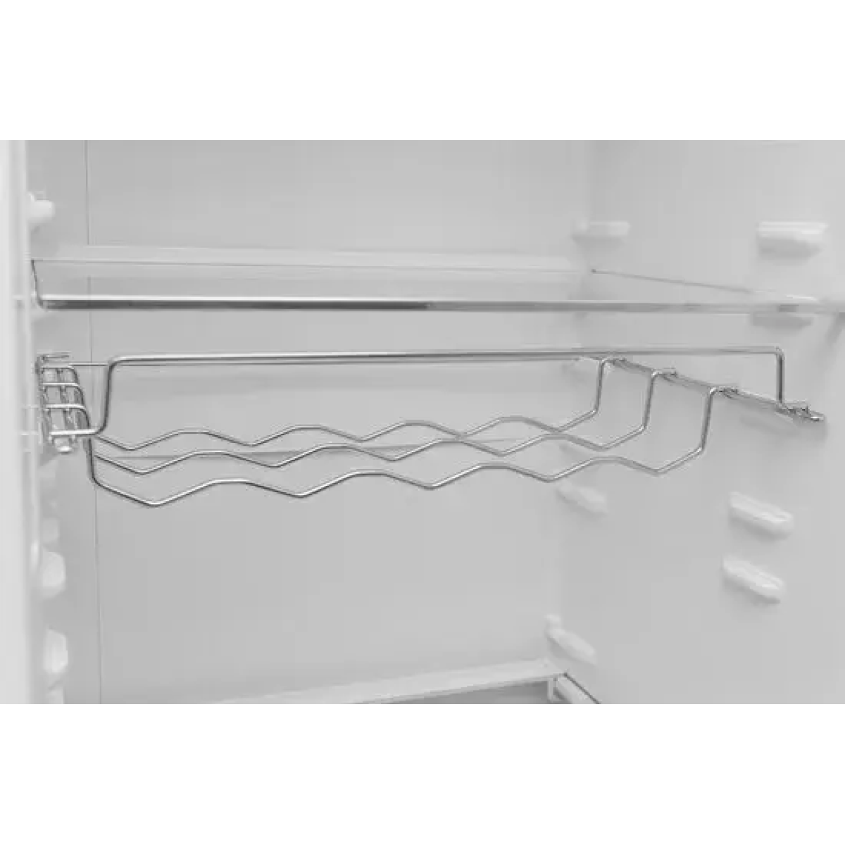 sharp sjlc11cmxwdeu - kastmodel koelkast - no frost - 389 liter - energie label d - wit