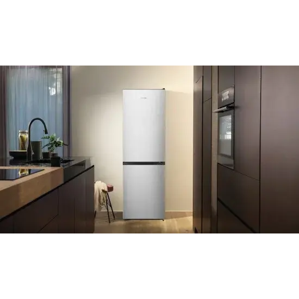 hisense rb3n300neca - rvs - vrijstaande koel-vriescombinatie - 186 cm hoog - 304 liter - energielabel a - geluidsniveau 35 db - led display - fastfreeze - deuralarm - interverter compressor - vakantiemodus